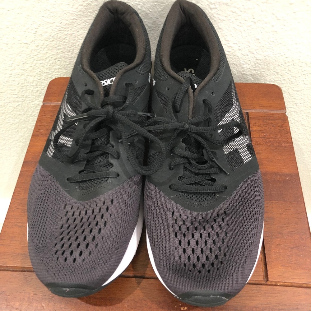 Asics Roadhawk FF Mens Size 11.5 EUC